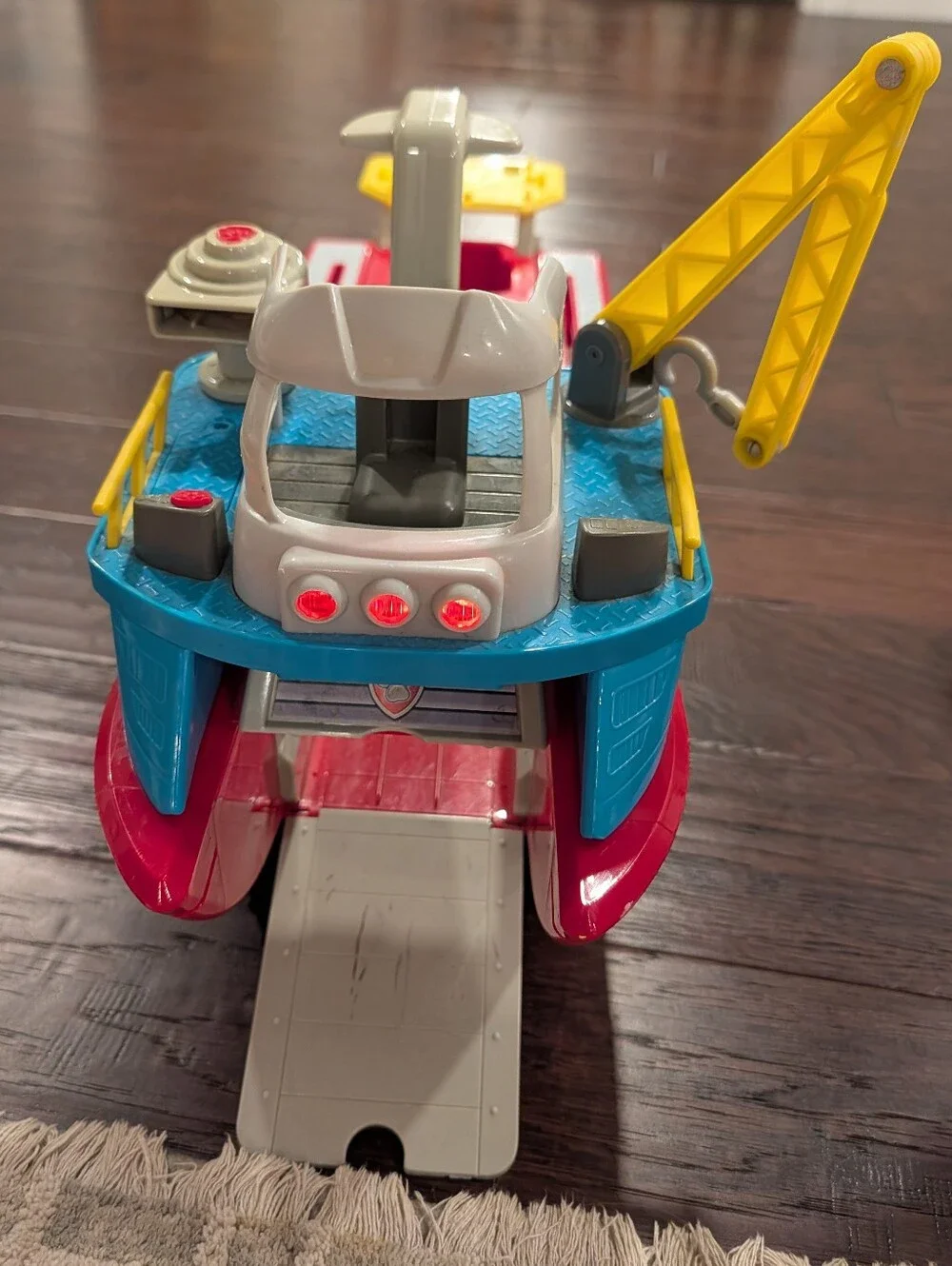 PAW PATROL Sea Patroller Rescue Ship Toy with Yellow Crane
